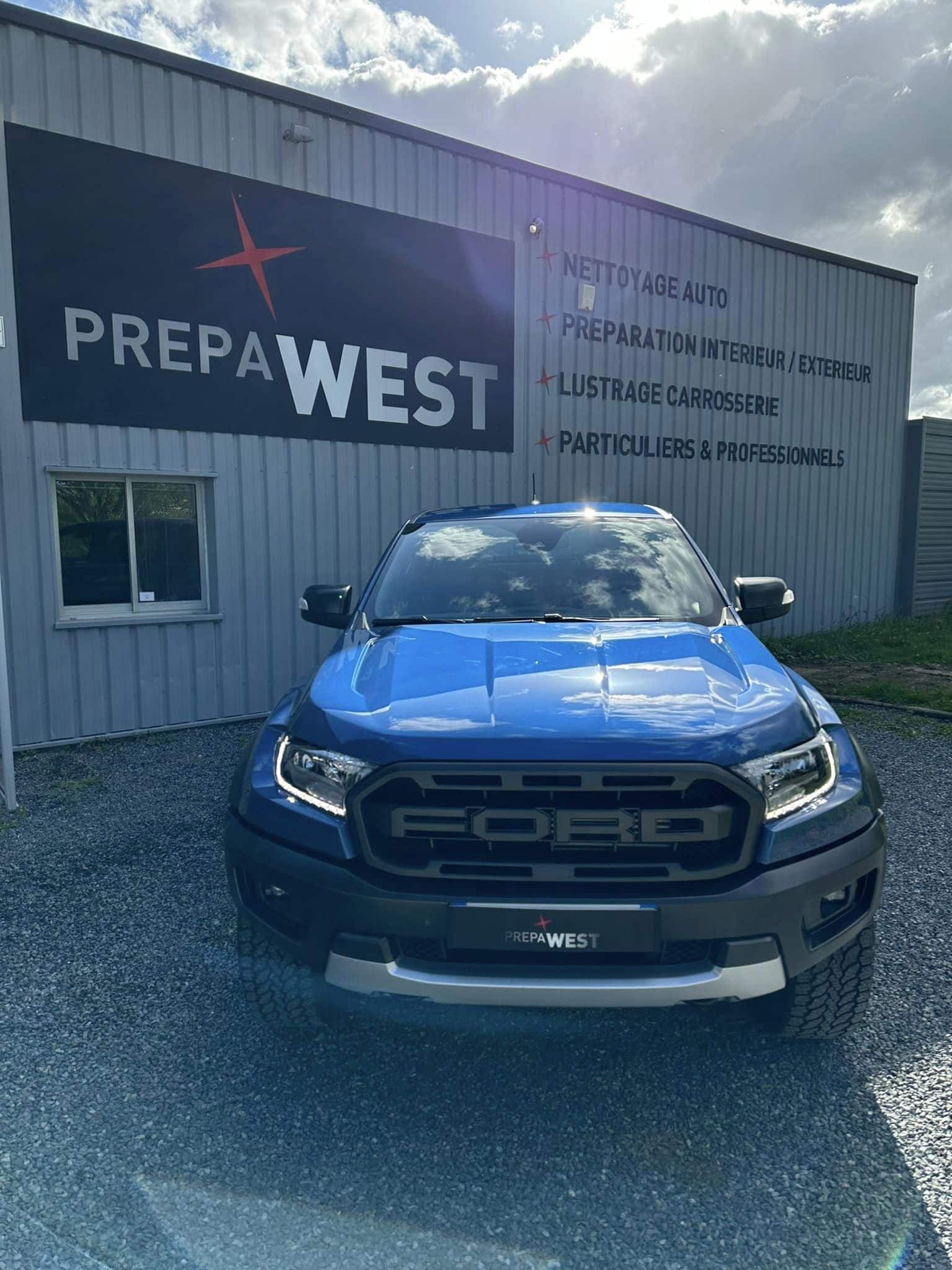 Protection céramique sur ce Ford ranger RAPTOR FUL…