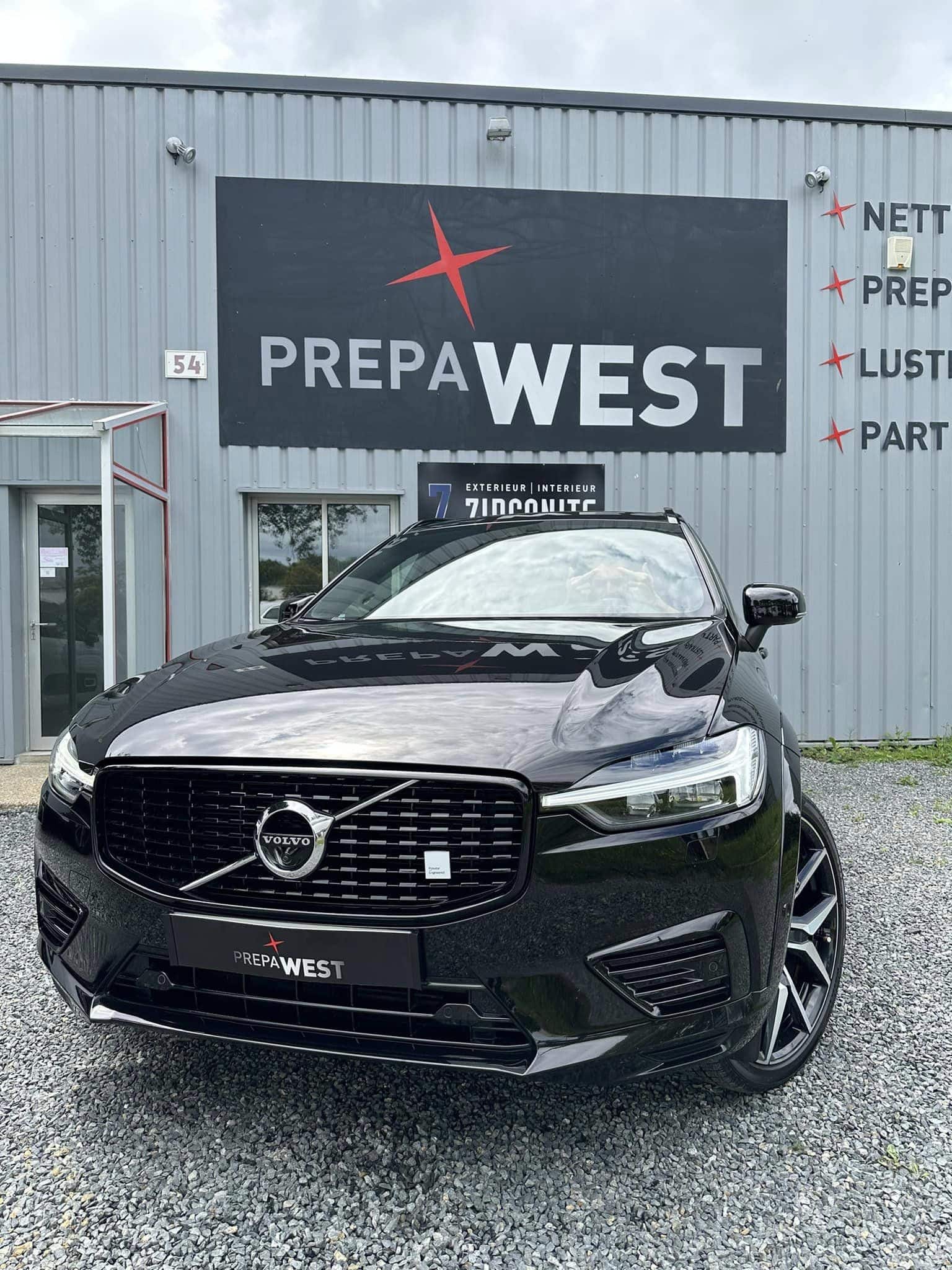 XC60 POLESTAR 
Lustrage stage 1  Nettoyage intérie…
