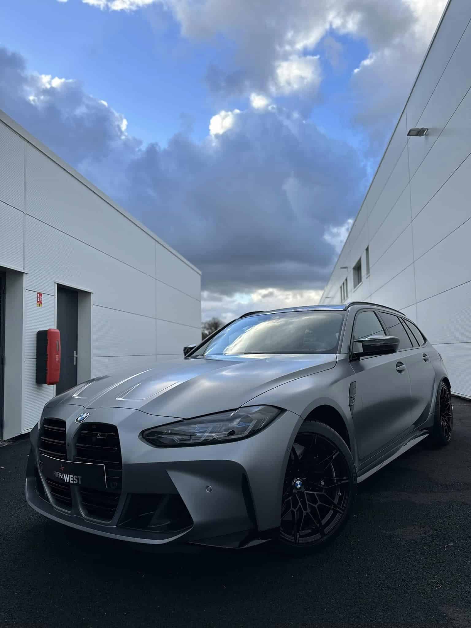 Pour bien commencer la semaine …
BMW M3 TOURING Pr…