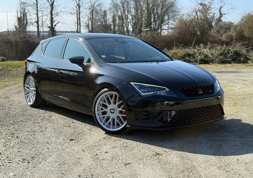 ✨LEON CUPRA ✨  Lustrage STAGE 3 ✨  Pour toutes demandes…